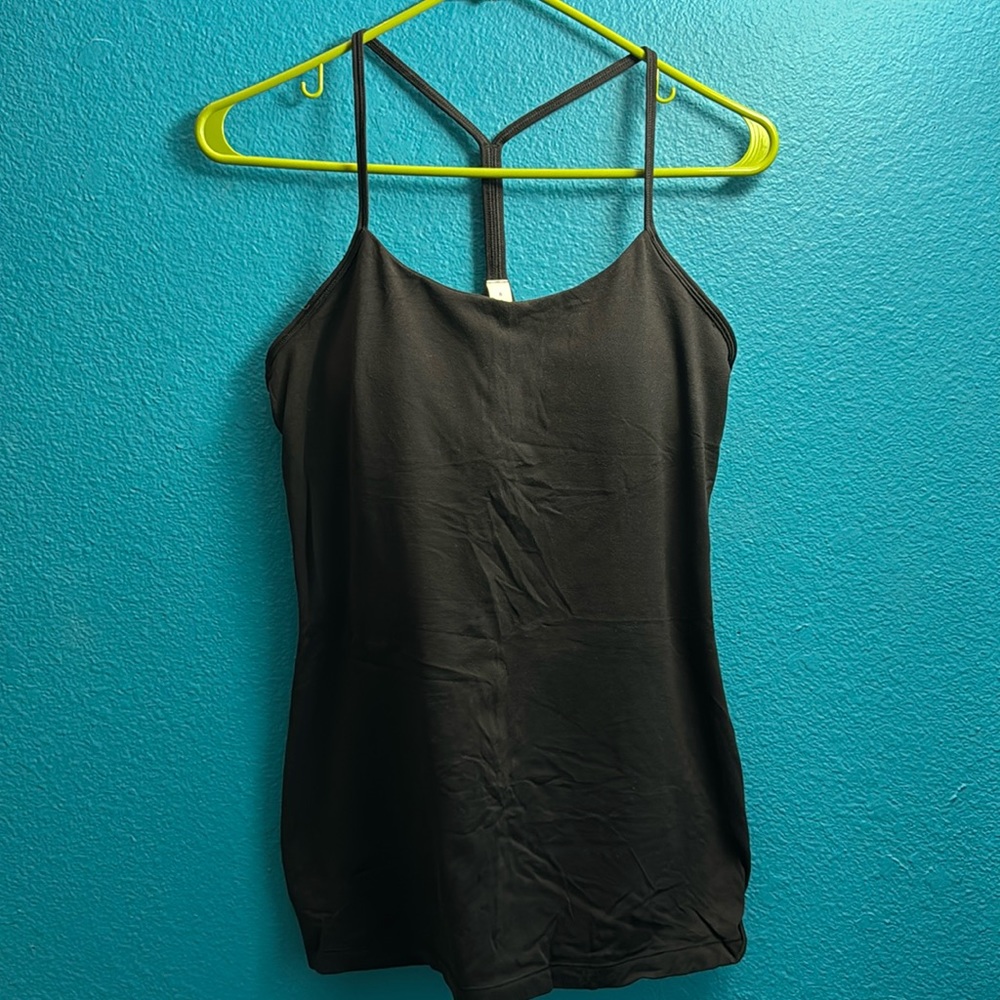 Lululemon tank top with padded bra inserts